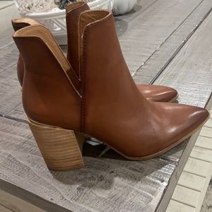 Steve Madden Kaylah bootie. Size 7 1/2